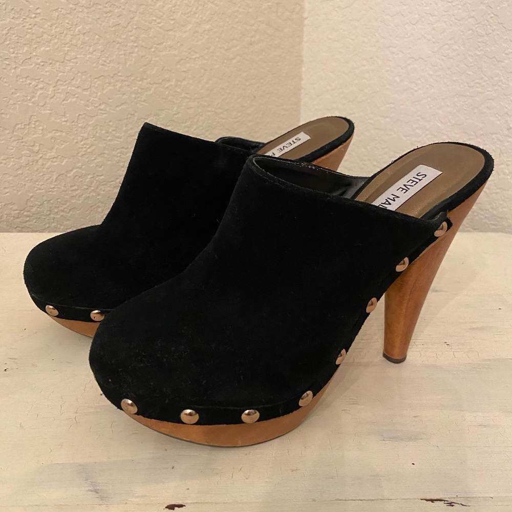 Steve Madden Discco Platform Clogs. Size 7.5. Color black.